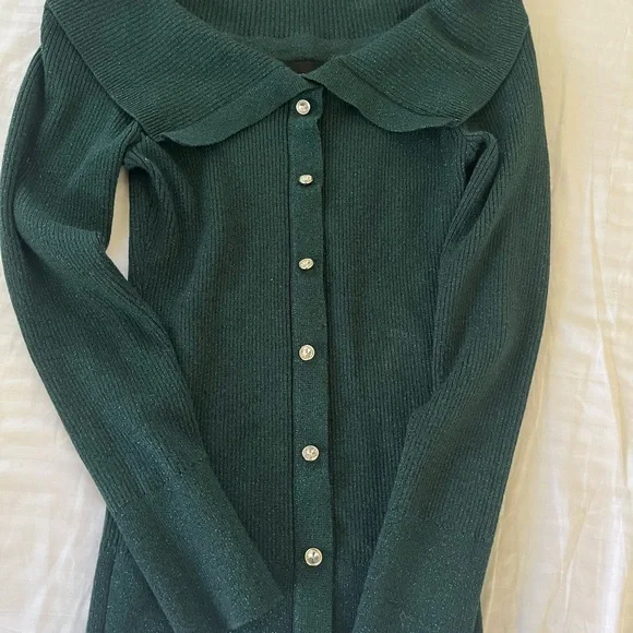 Small - Picture 1 of 3